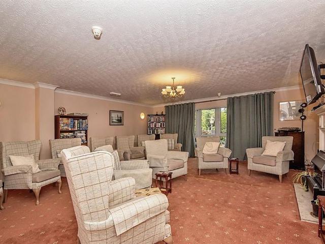 1 bedroom retirement property to rent