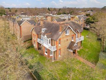 Merton Park, London, Greater London - Garden
