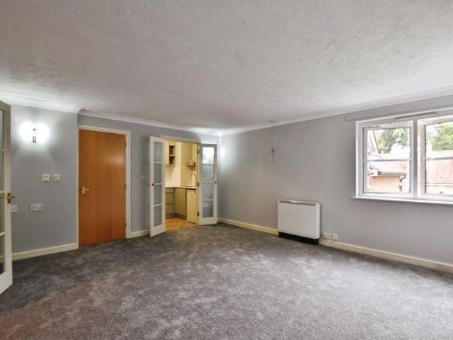 1 bedroom flat for sale