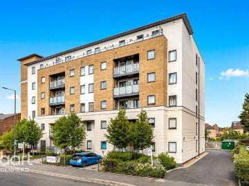 House for sale in Windsor and Maidenhead county - Garden