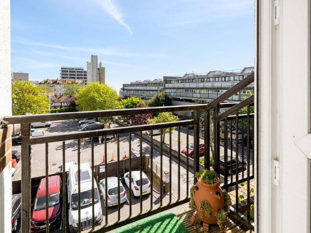 1 bedroom retirement property for sale