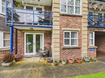 1 bedroom retirement property for sale