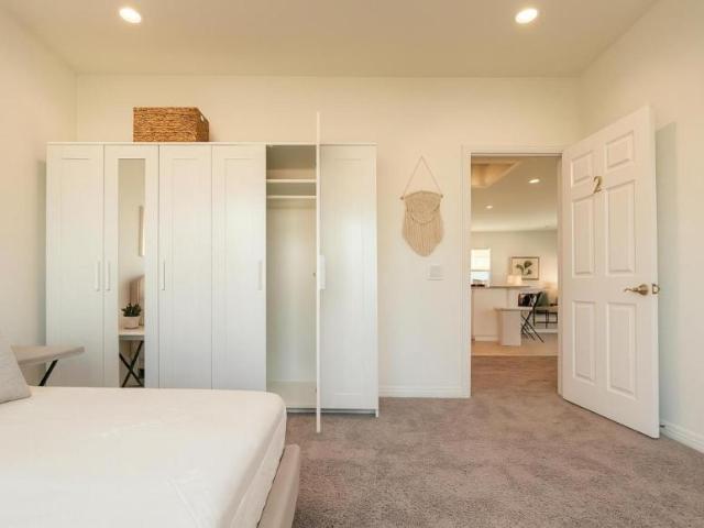 1 bedroom, Riverside CA 92507 102769656