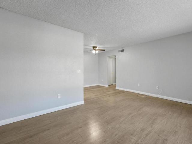 1 bedroom, Riverside CA 92507 105843030