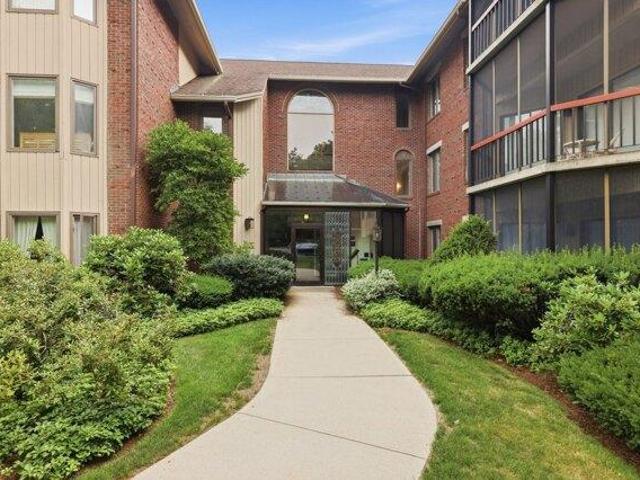 1 bedroom, Worcester MA 01609 105340381