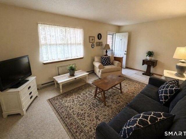1 bedroom, Waterbury CT 06705 104514713