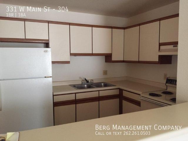 1 bedroom, Waukesha WI 53186 105429272
