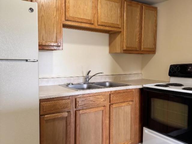 1 bedroom, Warren OH 44485 105620194