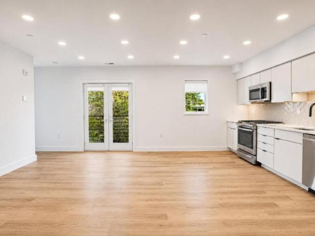 1 bedroom, Washington DC 20003 105265218