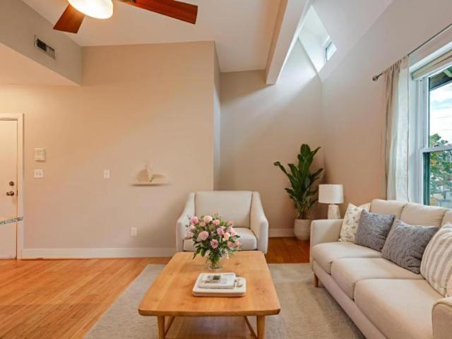 1 bedroom, Washington DC 20003 106110210