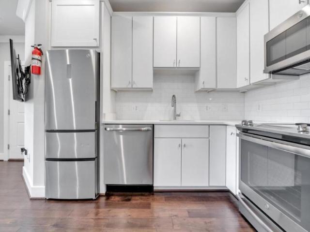 1 bedroom, Washington DC 20012 105502638