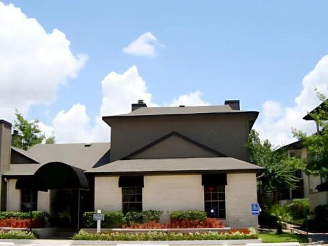 1 bedroom, Webster TX 77598 104859846