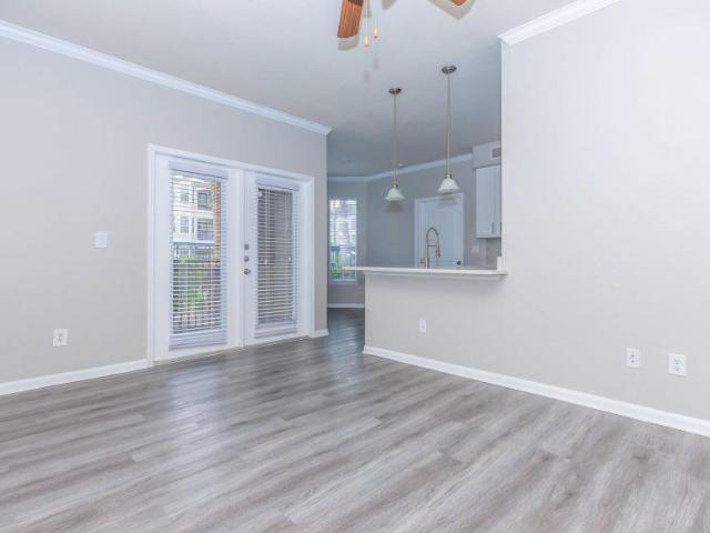 1 bedroom, Webster TX 77598 105437759