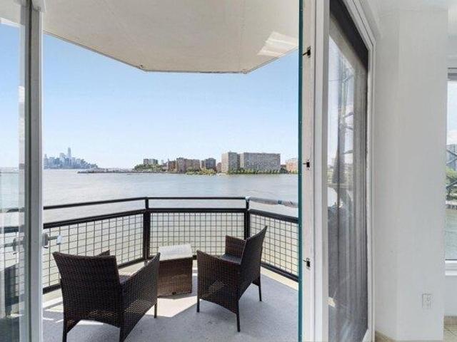 1 bedroom, Weehawken NJ 07086 105588787