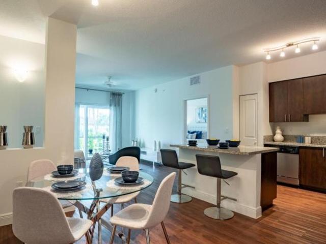 1 bedroom, West Palm Beach FL 33417 105773940