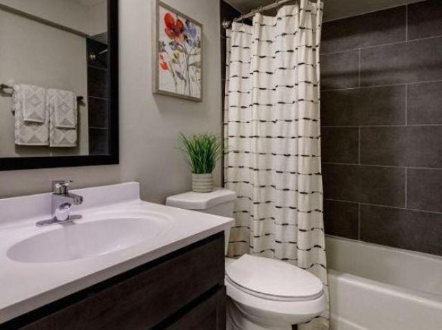 1 bedroom, Westmont IL 60559 LS105594704