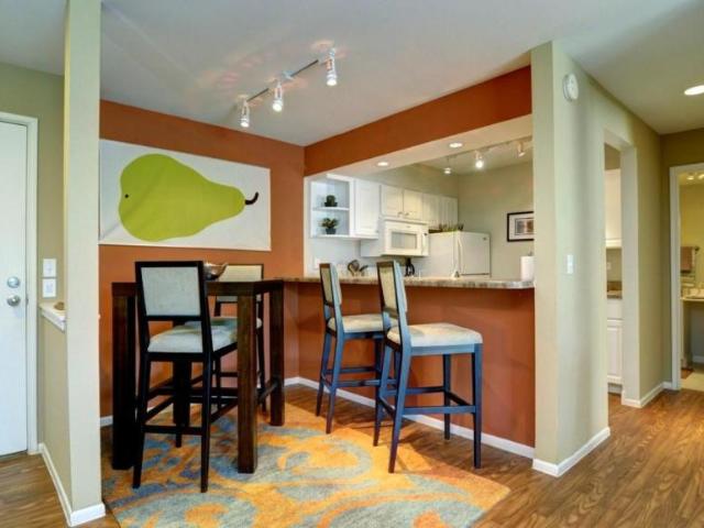 1 bedroom, Wheaton IL 60189 LS105353475