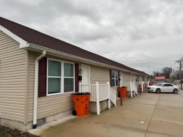 1 bedroom, Winamac IN 46996 102334072