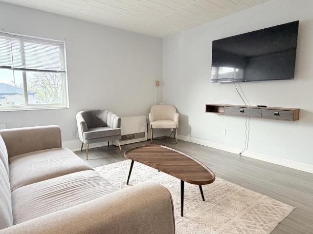 1 bedroom, Windsor ON N8X 2P8 LS105299276