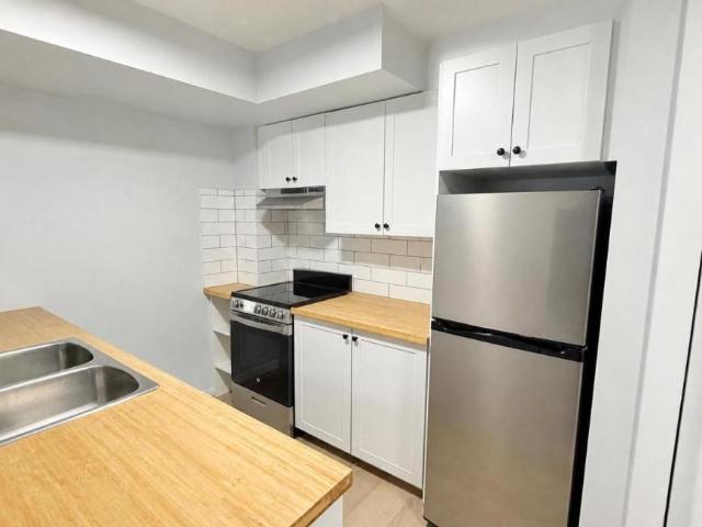 1 bedroom, Windsor ON N8X 4T7 105620736