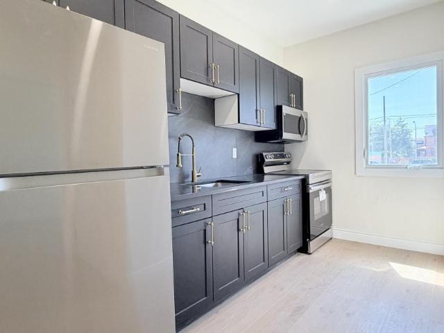 1 bedroom, Windsor ON N9A 4J4 LS104937326