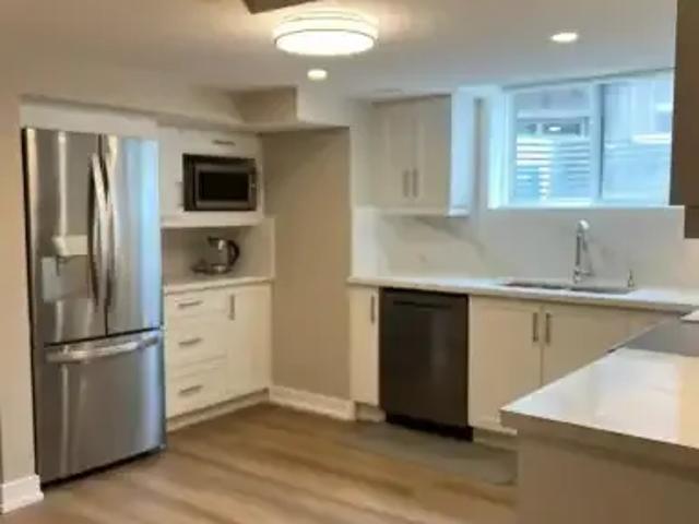 1 Bedroom Townhouse Oakville ON 105543591