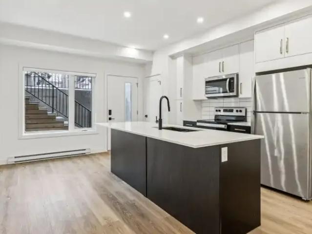 1 Bedroom Townhouse Okotoks AB 105022825