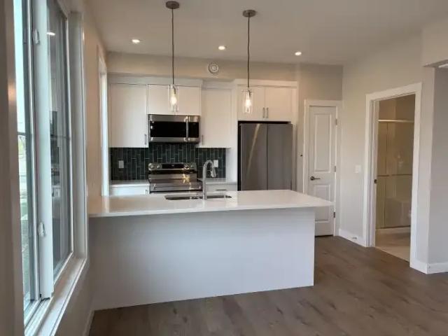 1 Bedroom Townhouse Calgary AB 104957440
