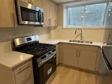 Canora, Edmonton, Edmonton, Alberta - Equipped kitchen
