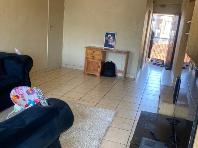 1 Bedroom Townhouse For Sale in New Redruth