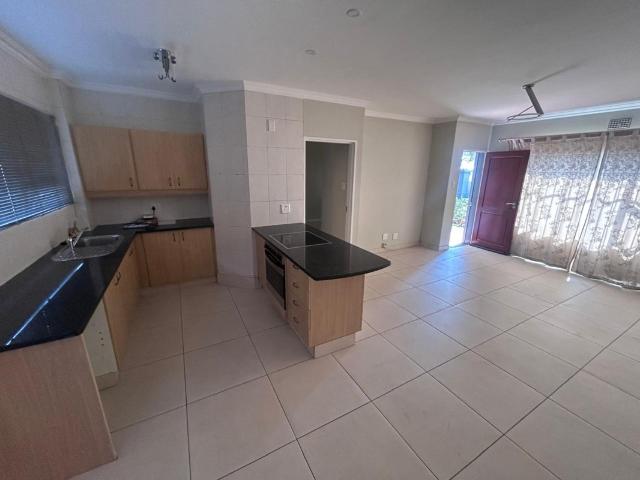 1 Bedroom Townhouse For Sale in Oriel