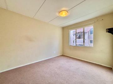 1 Bedroom Townhouse For Sale in Ormonde