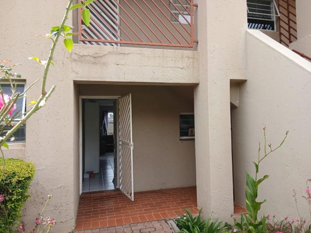 1 Bedroom Townhouse For Sale in Brackendowns