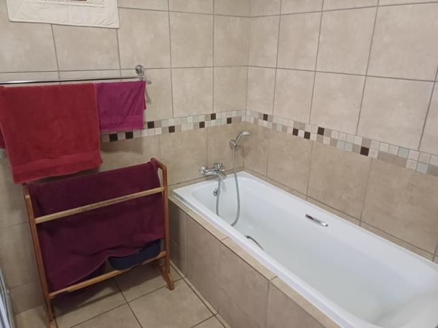 1 Bedroom Townhouse For Sale in Helicon Heights
