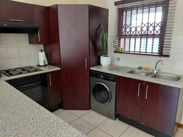 1 Bedroom Townhouse For Sale in Paulshof