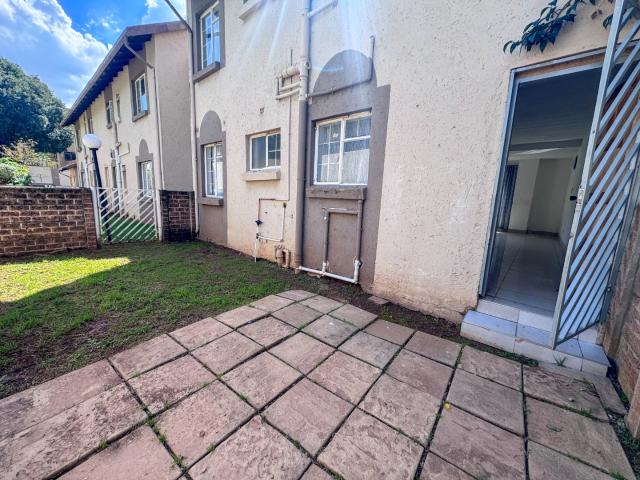 1 Bedroom Townhouse For Sale in Rewlatch