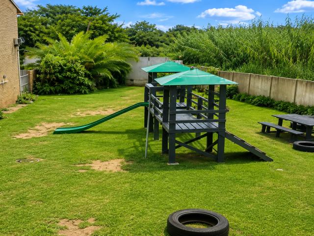 1 Bedroom Townhouse For Sale in Willow Park Manor