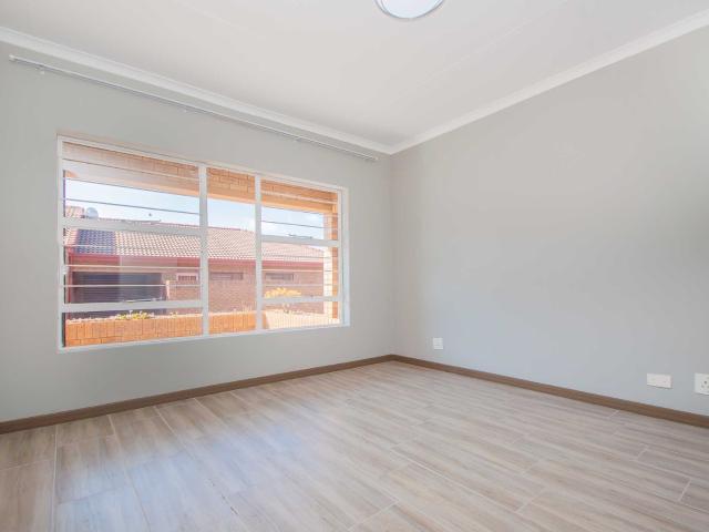 1 Bedroom Townhouse For Sale in Wilro Park