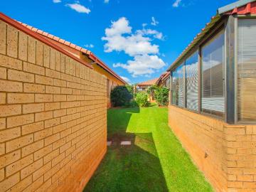 Townhouse for sale in Wilropark - Garden