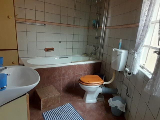 1 Bedroom Townhouse For Sale in Woodgrange