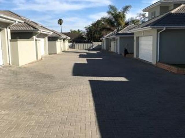 1 Bedroom Townhouse in Nahoon