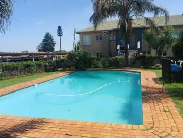 1 Bedroom Townhouse in Norkem Park