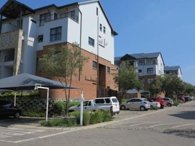 1 Bedroom Townhouse in Olivedale