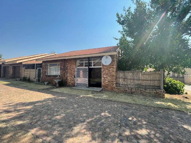 1 Bedroom Townhouse in Parys