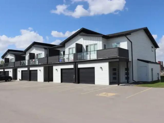 1 Bedroom Townhouse Landmark MB LS104863309