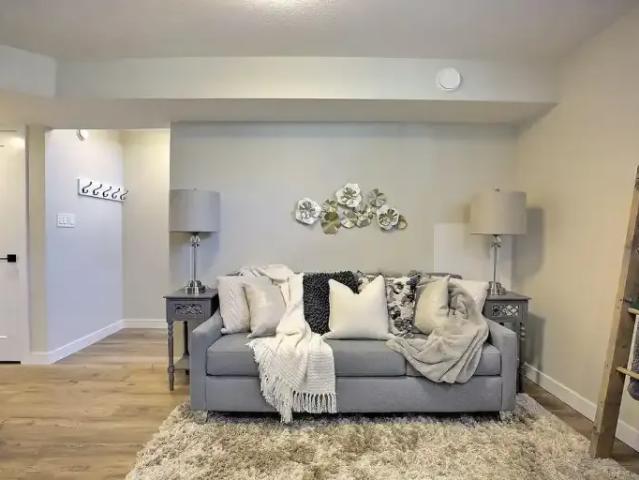 1 Bedroom Townhouse Regina SK 104179458