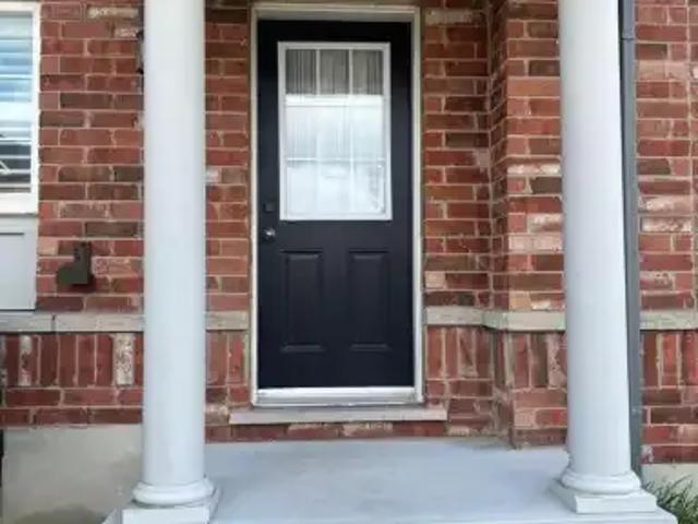 1 Bedroom Townhouse Richmond Hill ON 105118994