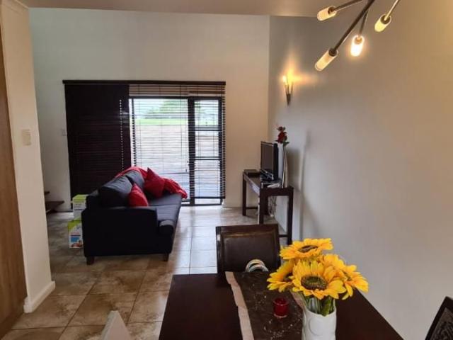 1 Bedroom townhouse sectional to rent in Morningside, Port Elizabeth