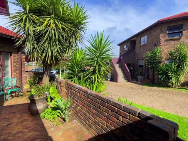 1 Bedroom Townhouse To Let in Liefde En Vrede