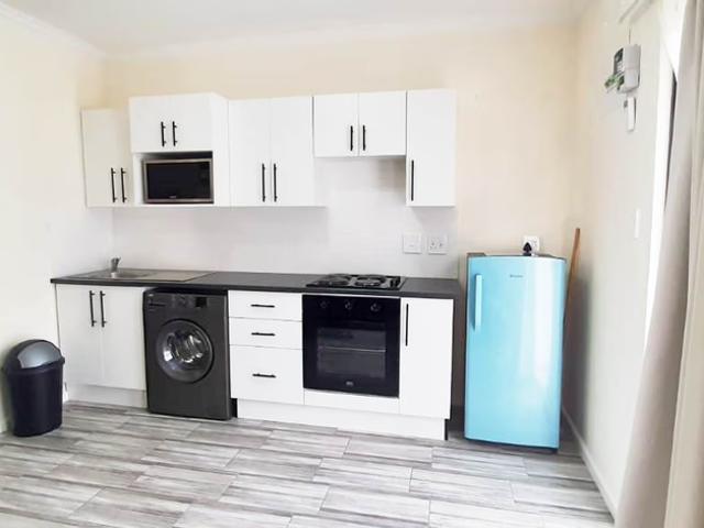 1 Bedroom Townhouse To Let in Mount Pleasant